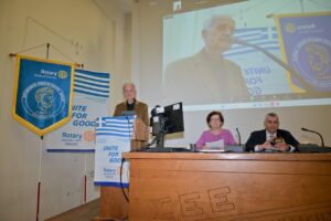 Ο Πρόεδρος του ΡΟ Πάτρα Καθηγητής Κώστας Χρυσανθόπουλος στον χαιρετισμό του