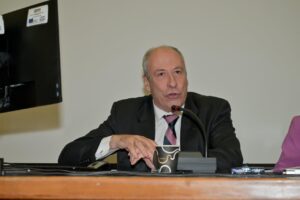O κ. Αντρέας Ζέρβας, Διευθυντής Δευτεροβάθμιας Εκπαίδευσης και Πρόεδρος Επιτροπής κατά της Βίας, Ν. Ηλείας