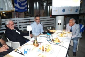 Οι ομιλητές κ. Θανάσης Διαμαντόπουλος και Χρήστος Κολώνας